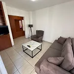 Spacious One Bedroom Apartment Dia